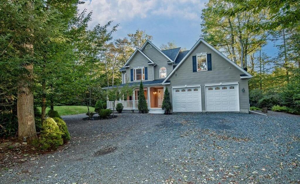 Luxury 4 Bedroom House In Pocono Mountains In Golf Course Near Lake Tobyhanna Exteriör bild