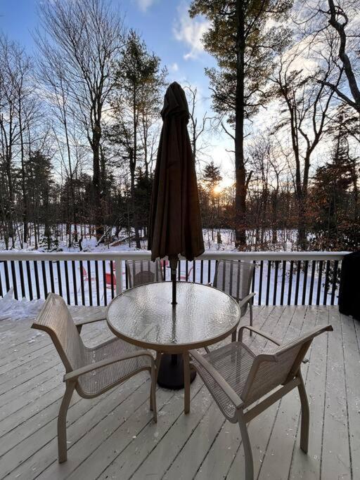 Luxury 4 Bedroom House In Pocono Mountains In Golf Course Near Lake Tobyhanna Exteriör bild