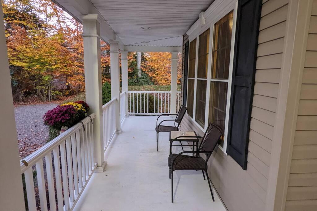 Luxury 4 Bedroom House In Pocono Mountains In Golf Course Near Lake Tobyhanna Exteriör bild