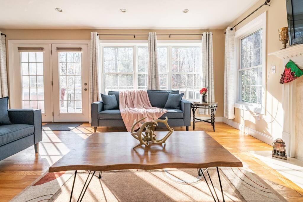 Luxury 4 Bedroom House In Pocono Mountains In Golf Course Near Lake Tobyhanna Exteriör bild