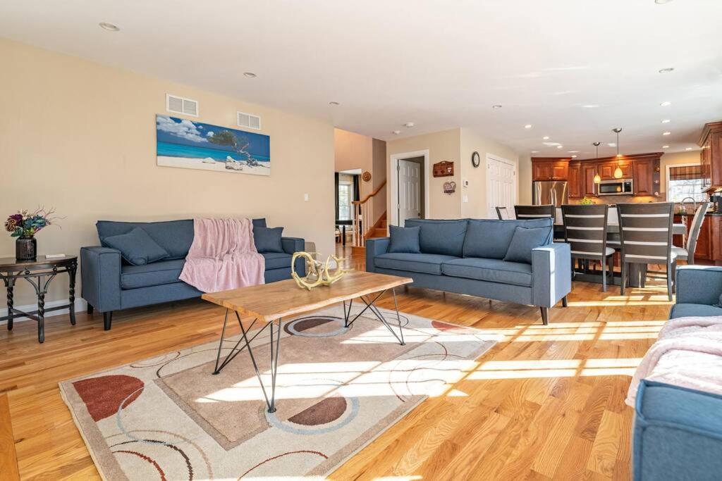 Luxury 4 Bedroom House In Pocono Mountains In Golf Course Near Lake Tobyhanna Exteriör bild