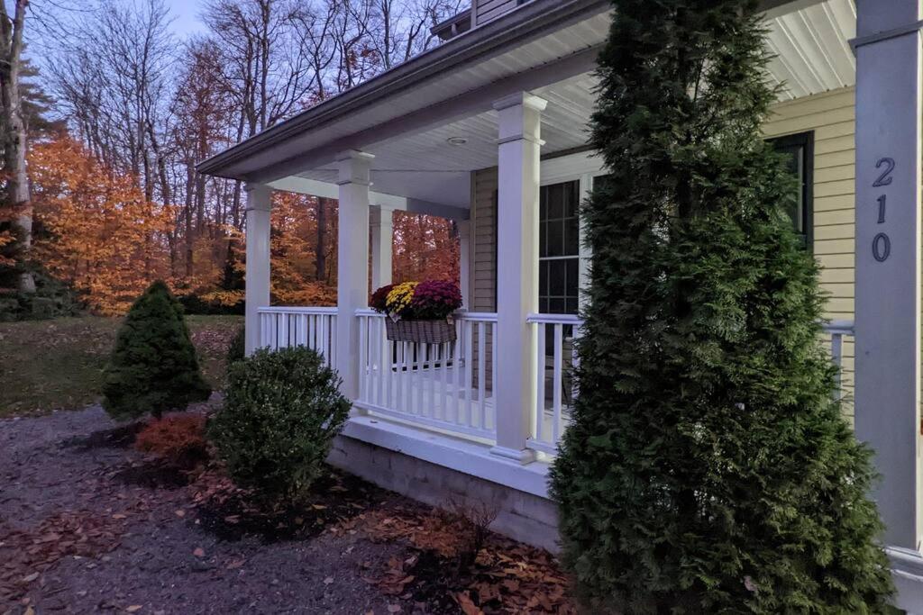 Luxury 4 Bedroom House In Pocono Mountains In Golf Course Near Lake Tobyhanna Exteriör bild